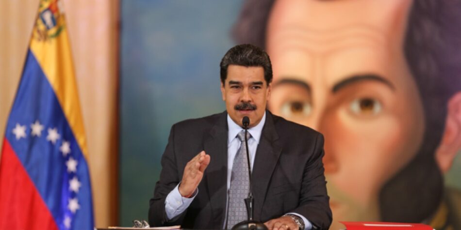 Maduro advierte que Venezuela “revisará a fondo” las relaciones diplomáticas con España