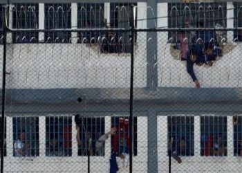 Denuncian violaciones de DD.HH. en cárceles de Colombia