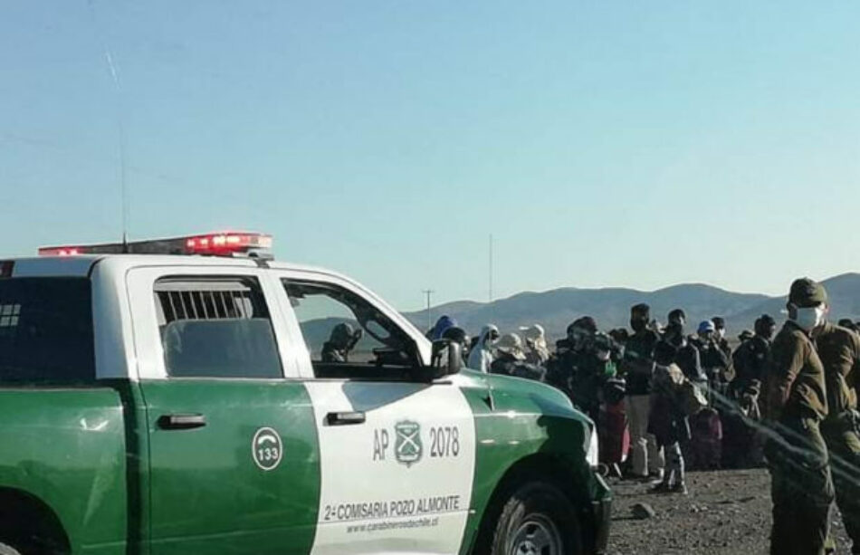 Chile. Bolivianos que iniciaron caminata rumbo a Bolivia fueron interceptados por carabineros