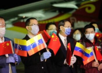 Médicos y ayuda de China llegan a Venezuela para lucha contra el Covid-19