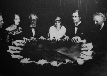 Visionarias: la sorprendente historia de las médiums feministas