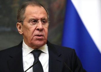 Lavrov advierte contra intentos de EEUU de politizar COVID-19