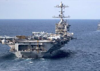 Sale portaviones estadounidense Harry S.Truman de Asia Occidental