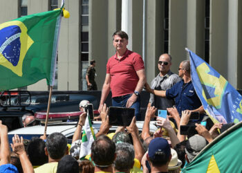 Corte Suprema investiga actos pro dictadura con participación de Bolsonaro