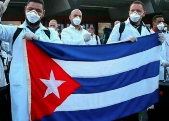 Médicos cubanos llegan para apoyar a Honduras ante coronavirus