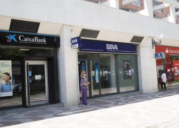 CGT se reúne con el grupo parlamentario de Unidas Podemos para tratar el ERE en BBVA S.A.