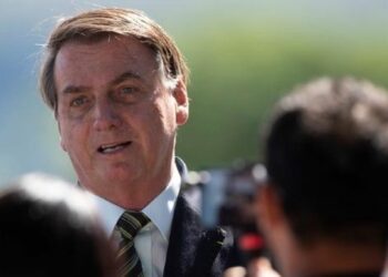 Juez del STF de Brasil pide a Fiscalía General analizar petición de suspender a Bolsonaro de su cargo