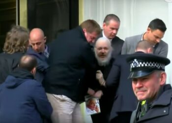 Vergonzoso silencio en torno al calvario de Julian Assange
