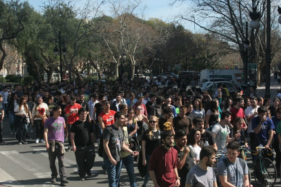 Organizaciones de estudiantes valencianas denuncian la falta de respuesta de las instituciones políticas y universitarias ante esta crisis