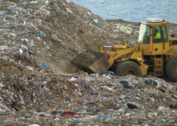 La Comisión Europea reconoce que España podría estar incumpliendo la normativa europea de tratamiento de residuos domésticos