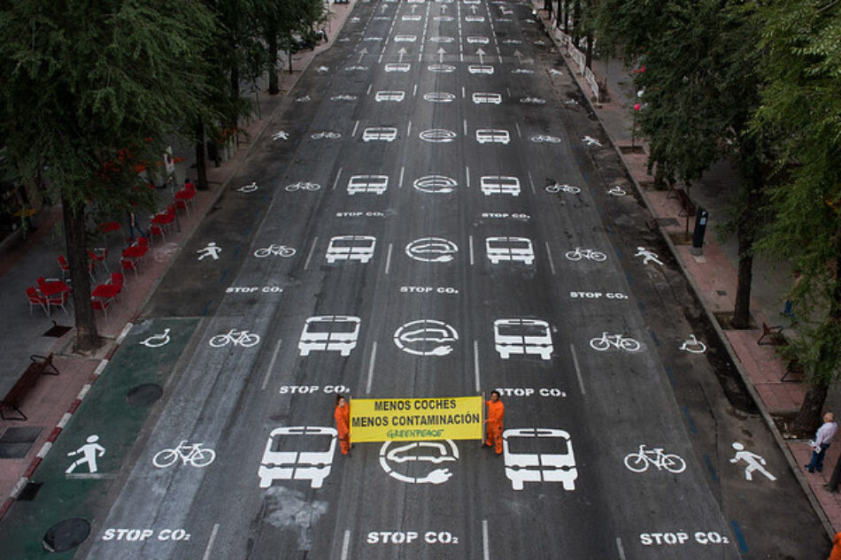 Greenpeace demanda a los ayuntamientos que habiliten más espacio en las calles para peatones, ciclistas y autobuses frente al COVID19