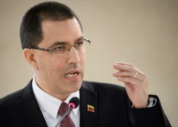 Arreaza carga contra EEUU por perseguir buques con crudo venezolano