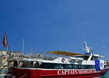 ACNUR y la OIM urgen a la UE a desembarcar a los refugiados del Captain Morgan