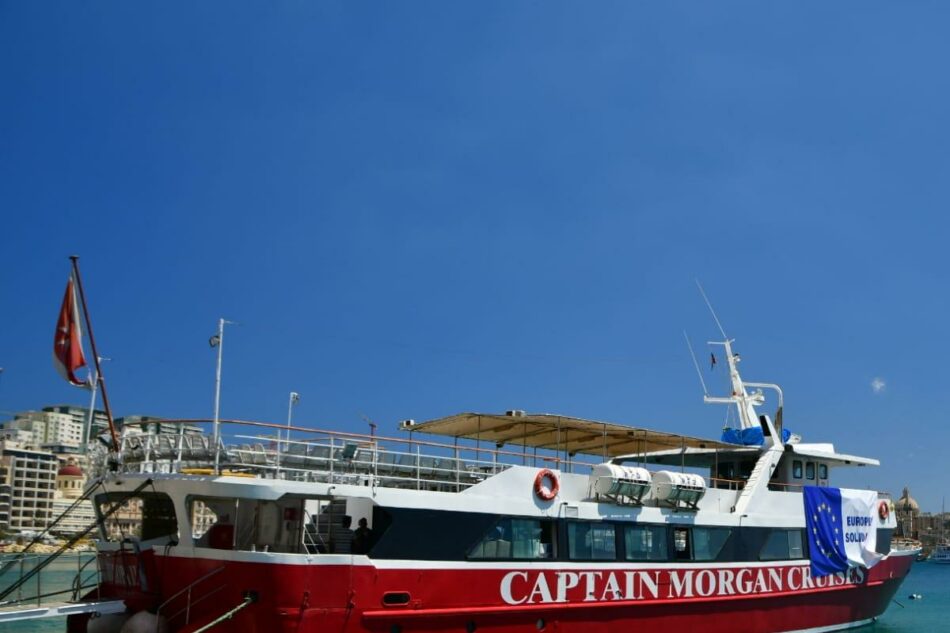 ACNUR y la OIM urgen a la UE a desembarcar a los refugiados del Captain Morgan