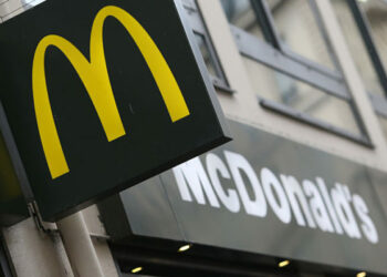 McDonald’s es blanco de acusaciones de acoso sexual y discriminación racial en la OCDE
