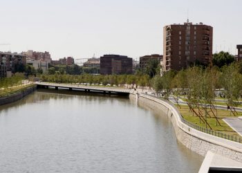 Las asociaciones vecinales del Sur marchan por la recuperación del río Manzanares y su entorno