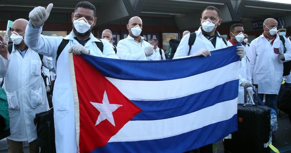 La chispa de las brigadas médicas cubanas