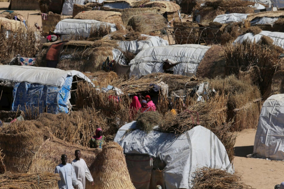 Un incendio en un campamento en el este de Nigeria deja dos muertos y a miles de personas sin hogar