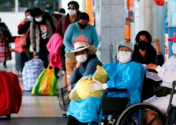 Perú confirma próxima llegada de médicos cubanos para enfrentar la COVID-19