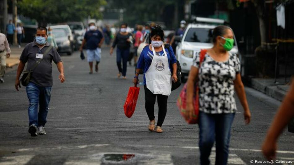 Doble emergencia en El Salvador