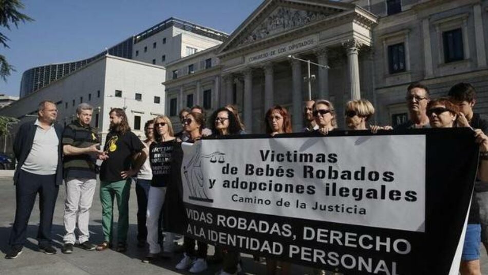 Sale adelante una ley para reconocer e investigar el robo de bebés durante la dictadura Franquista y primeros años de la democracia