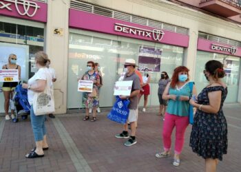 Adelante pide a la Consejería de Salud una “solución rápida” a los afectados de Dentix