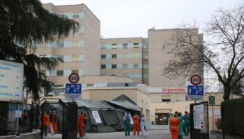 El sindicato MATS llama a participar en las concentraciones por las 35 horas en Sanidad en el Hospital Gregorio Marañón de Madrid