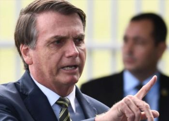 Senado aprueba ley contra “fake news” que irrita a los Bolsonaro