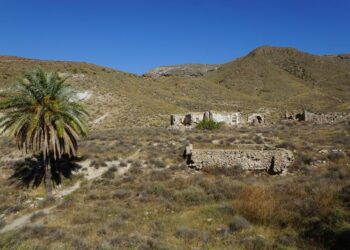 Dictamen sobre el hotel en la Cala de San Pedro (Almería) considera inviable el proyecto, según la normativa ambiental del parque