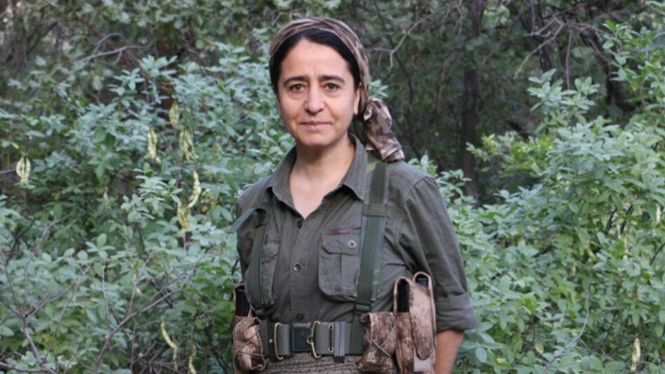 Comandante de las YJA-Star: «Las mujeres guerrilleras aplastarán al fascismo»