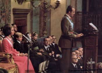 Crónicas periodísticas y primer discurso de Juan Carlos I (22 noviembre 1975)