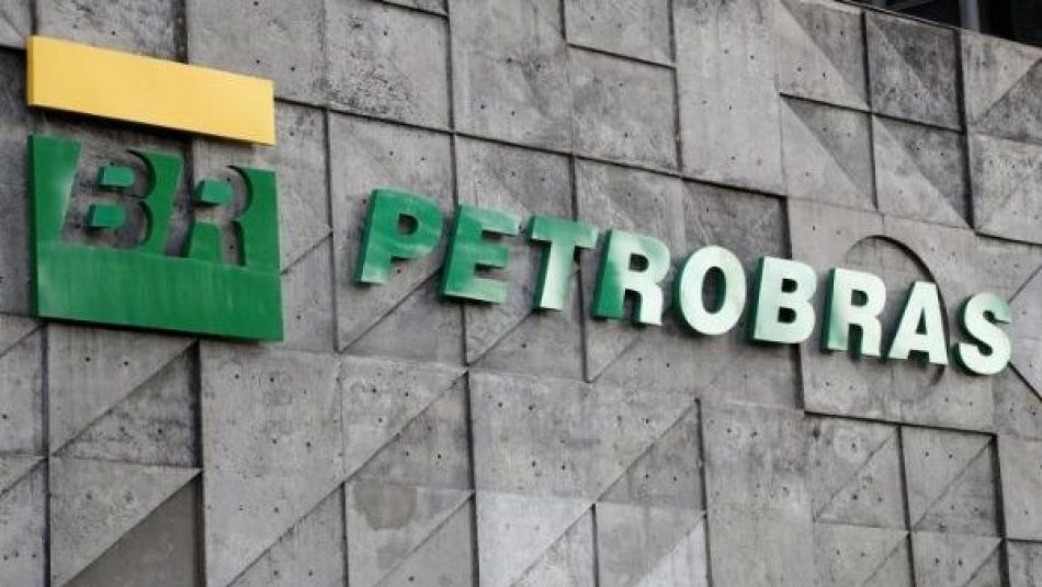 Encuesta revela rechazo del 57% a la privatización de Petrobras en Brasil