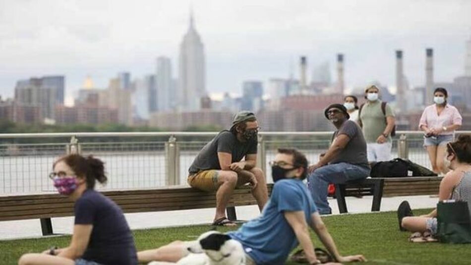 EE.UU. registra récord más alto de contagios por coronavirus