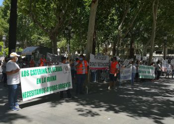 Adelante Sevilla exige soluciones para los feriantes