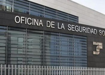 CCOO denuncia la lista de espera en las oficinas de Seguridad Social