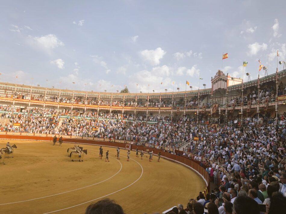 Alianza Verde reclama al Gobierno que impida contenidos violentos con animales en horario infantil, tras la emisión de una cogida a un torero en La 2 de TVE