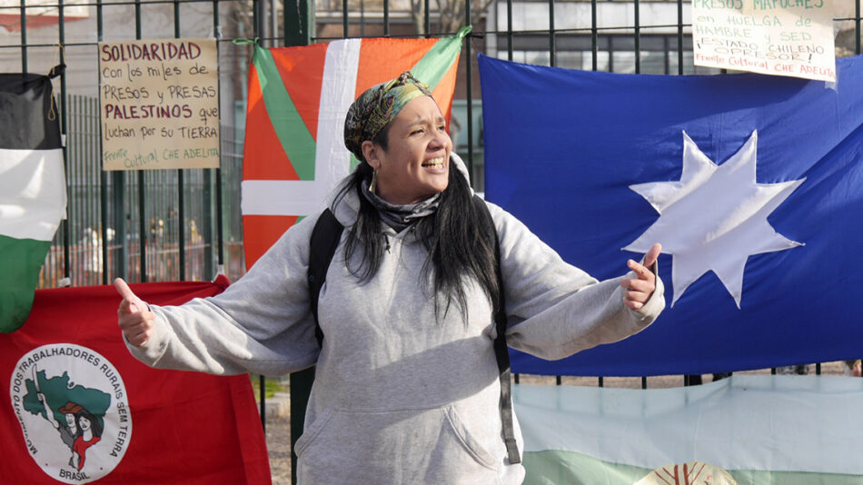 El Frente Cultural Che Adelita homenajeó a presos y presas que luchan por «tierra y libertad» /Solidarixs con los Mapuche en huelga de hambre y sed