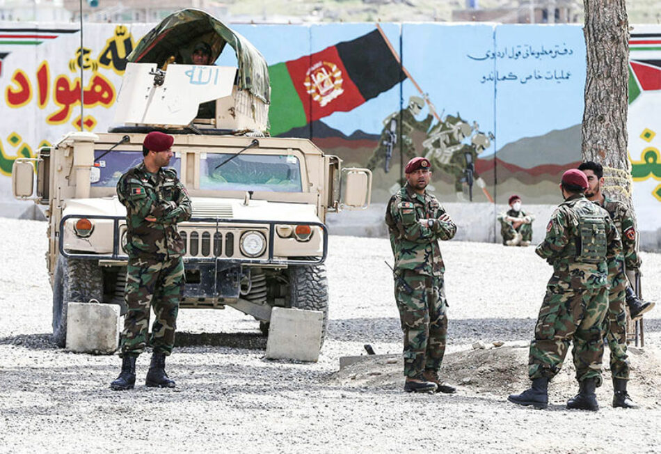 Decenas de muertos en enfrentamientos armados alejan las esperanzas de paz en Afganistán