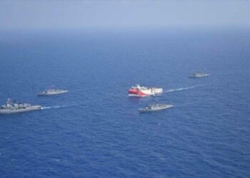 Erdogán advierte que continuará sus operaciones militares navales en el