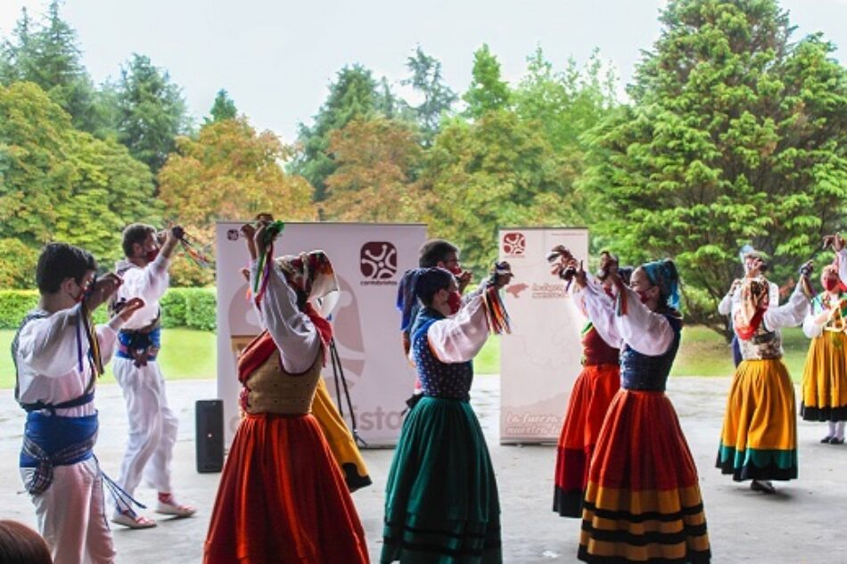 Cantabristas reprocha al Gobierno el abandono de la música tradicional en su programación de verano