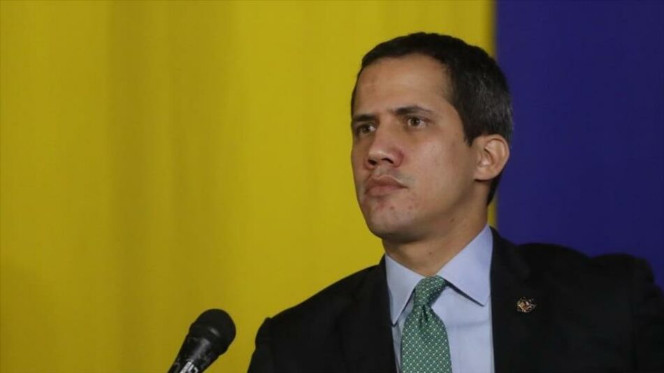 Guaidó se autoproclama otra vez presidente y jefe del Parlamento