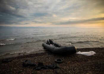 ACNUR preocupado por los informes de rechazos y pide protección para refugiados y solicitantes de asilo en Grecia