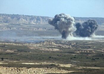 Denuncian los ensayos militares en la Reserva Mundial de la Biosfera de Las Bardenas con fuego real