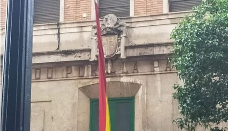 Compromís critica la «falta de interés» del gobierno en retirar símbolos franquistas de los cuarteles de la Guardia Civil