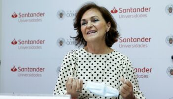 EH Bildu, ERC y Junts per Catalunya solicitan la comparecencia urgente de Carmen Calvo para explicar “el papel del Gobierno en la huida del rey emérito”