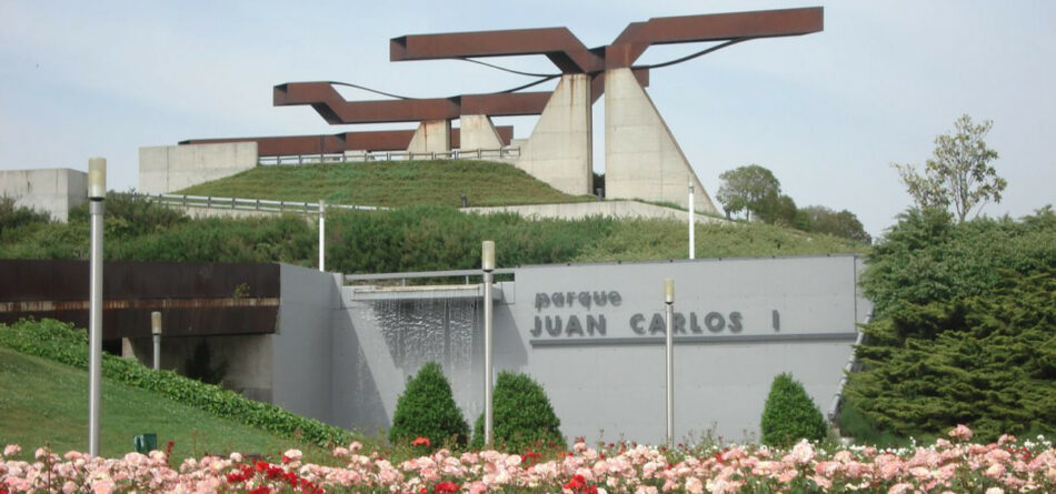 Podemos Madrid reclama que el actual Parque Juan Carlos I pase a llamarse Parque de las Trece Rosas