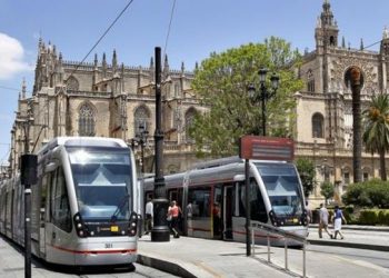 Adelante Sevilla quiere que el Ministerio de Transición Ecológica “examine con lupa” el proyecto de ampliación del tranvía