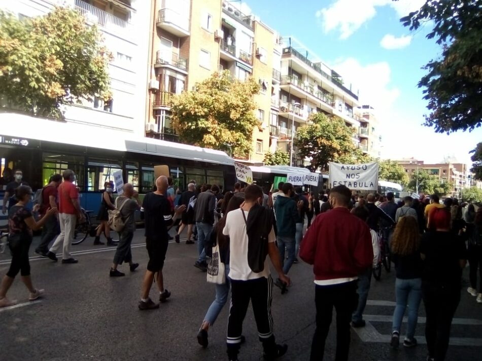 Miles de personas regresan a las calles de Madrid en otra jornada de protestas contra los confinamientos selectivos