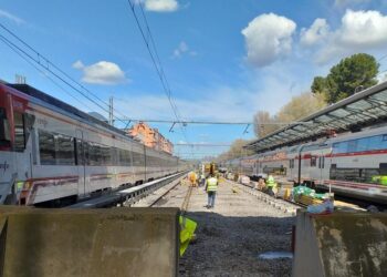El Senado debate mañana la propuesta de Compromís de recuperar y reforzar el  servicio ferroviario en todo el Estado