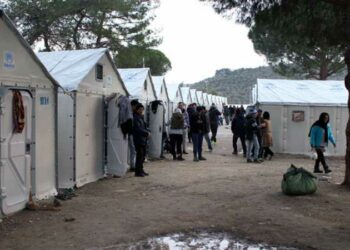 CEAR reclama a Pedro Sánchez la “reubicación urgente” de las personas abandonadas en Moria